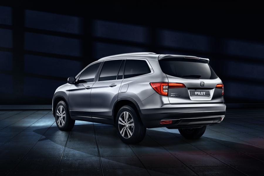  Honda Pilot 2015 года  (CIS) (фото 18 из 30)